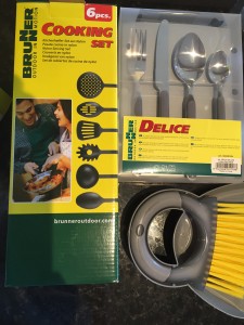 Cooking set, cutlery, dustpan & brush